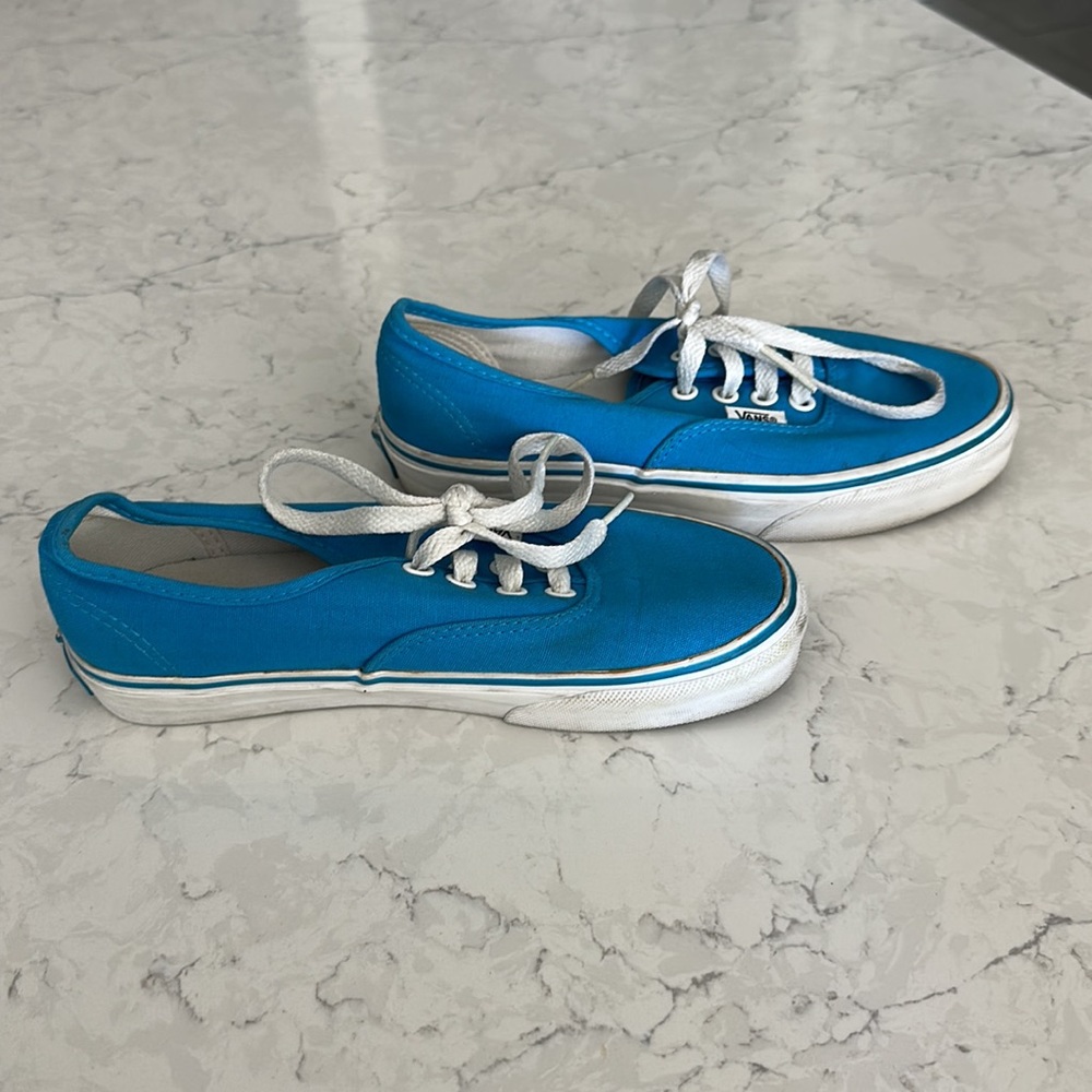 VANS - Picture 3 of 3